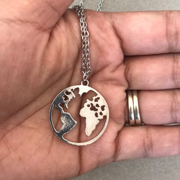A Traveler’s Necklace🌎 - Picture 2 of 2